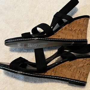Charles David wedged sandal with nylon straps.